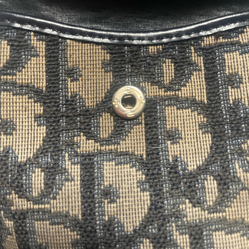 Dior Navy Pouch - Picture 4 of 14